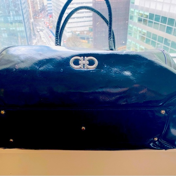 Salvatore Ferragamo Large “speedy” style patent leather bag - Picture 10 of 16